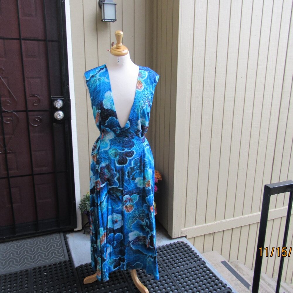 #483  NEW WOMAN'S LONG CUSTOM MADE PREGIE DRESS (SIZE 14W)